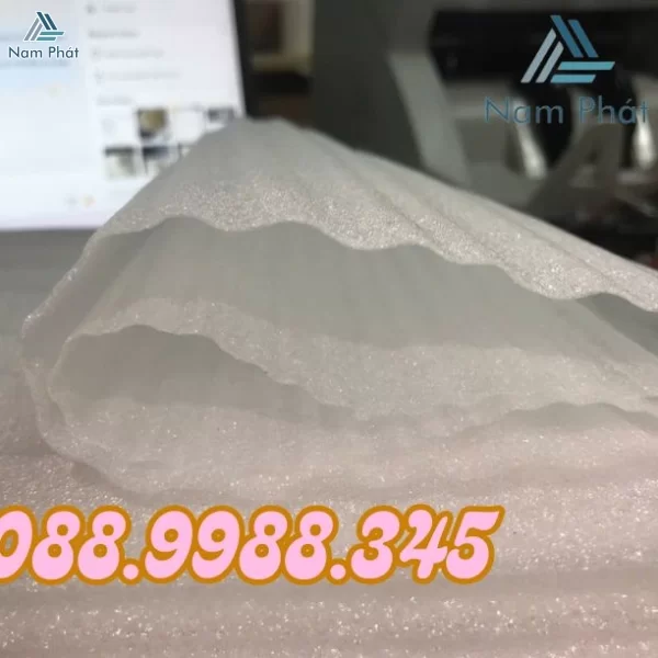 MÚT XỐP PE FOAM 5MM x 105CM x 50M