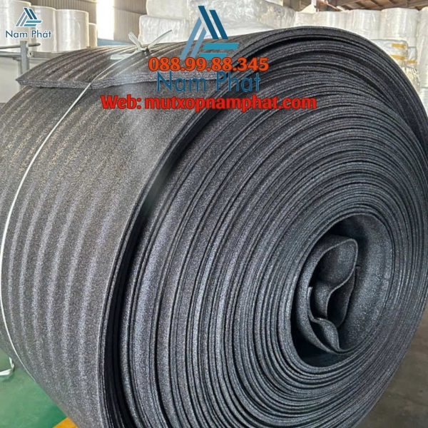 CUỘN XỐP PE FOAM MÀU ĐEN