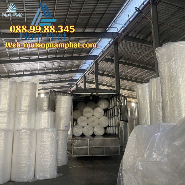 CUỘN XỐP HƠI 70CM X 100M